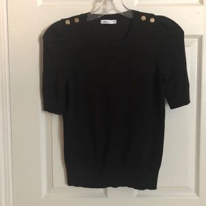 Short sleeved sweater